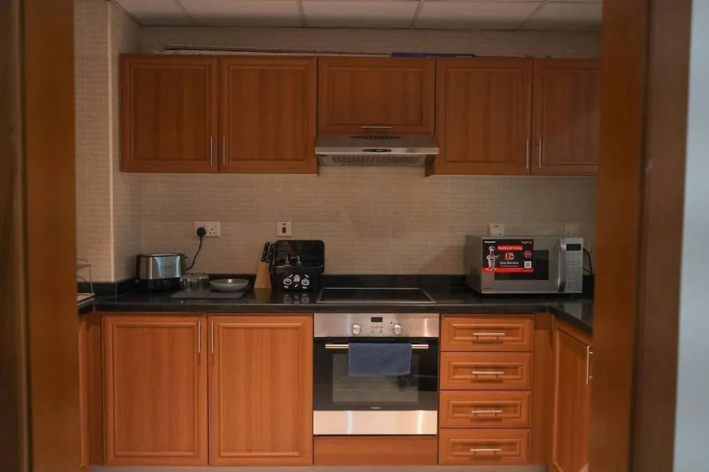 Apartment Serenity View: Modern 1BR in Dubai Marina