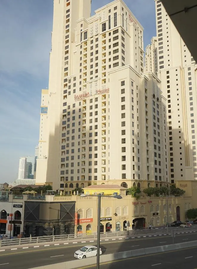 Serenity View: Modern 1BR in Dubai Marina 0*,  United Arab Emirates