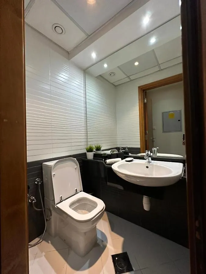 Apartment Serenity View: Modern 1BR in Dubai Marina