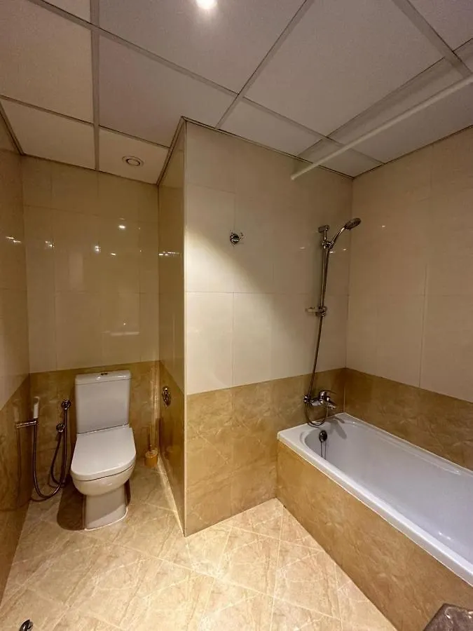 Serenity View: Modern 1BR in Dubai Marina Apartment